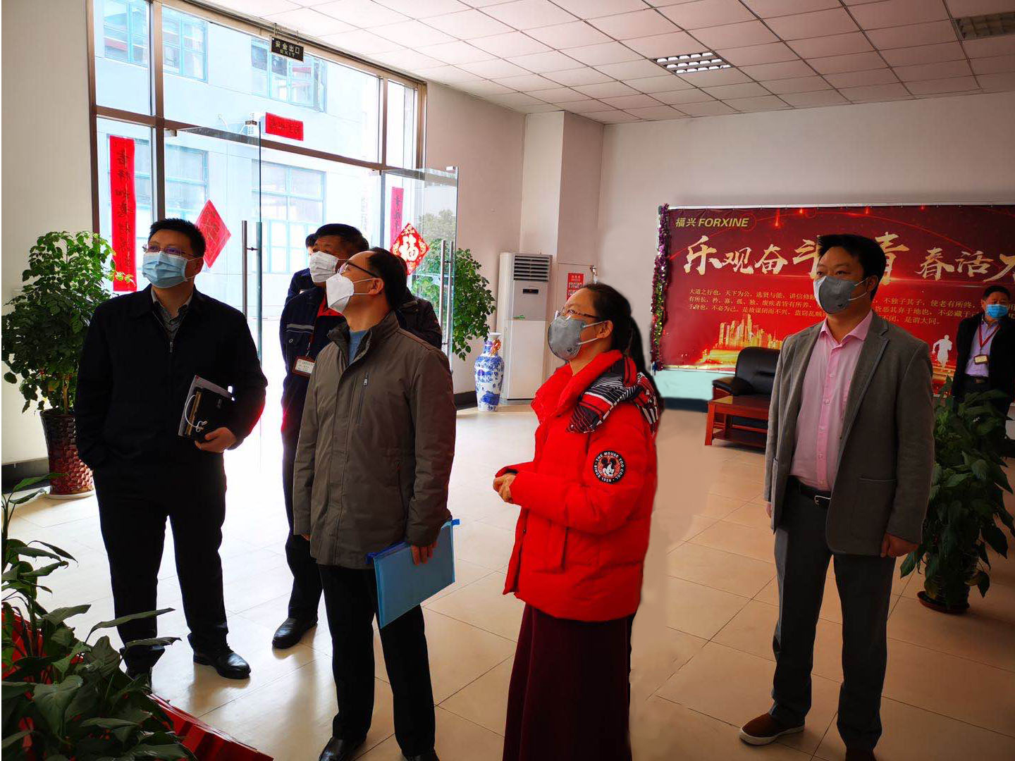 qiantai.jpg qiantai.jpg